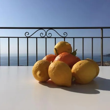 Magnifique D'époque Vue Mer, à 12 Min à Pieds