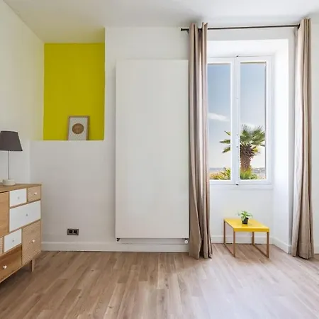 Villa Magnifique D'époque Vue Mer, à 12 Min à Pieds Menton