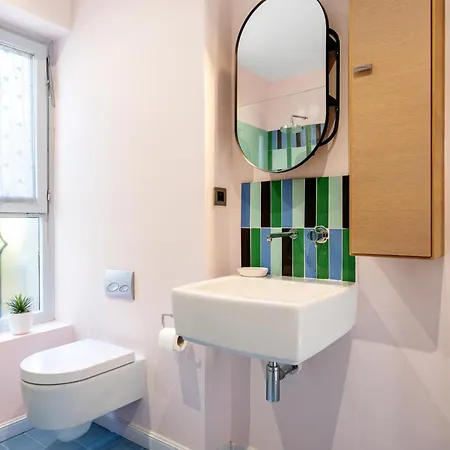 Villa Magnifique D'époque Vue Mer, à 12 Min à Pieds Menton