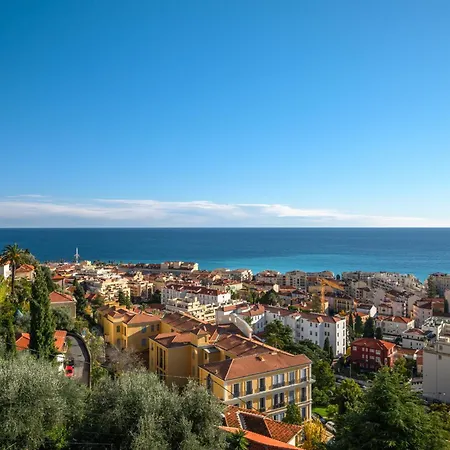 Villa Magnifique D'époque Vue Mer, à 12 Min à Pieds Menton
