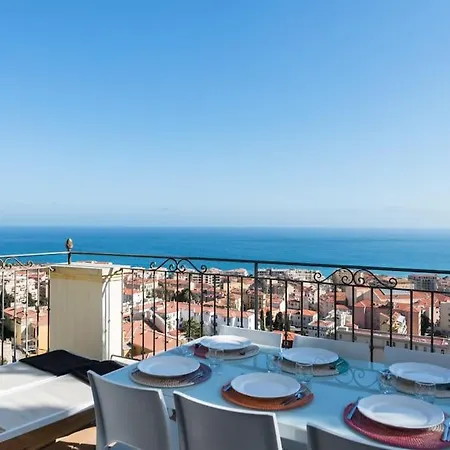 Villa Magnifique D'epoque Vue Mer, A 12 Min A Pieds Menton