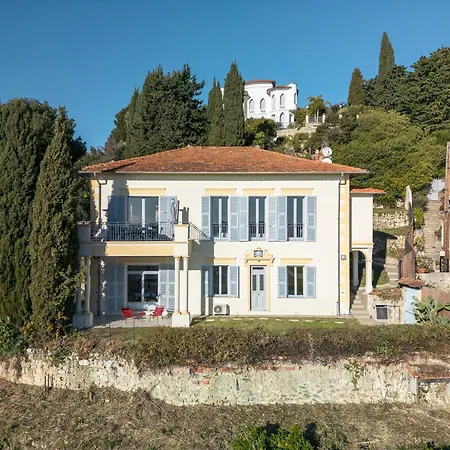 Villa Magnifique D'époque Vue Mer, à 12 Min à Pieds Menton