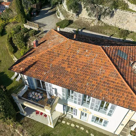 Magnifique D'epoque Vue Mer, A 12 Min A Pieds Menton