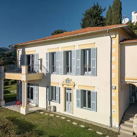 Villa Magnifique D'epoque Vue Mer, A 12 Min A Pieds