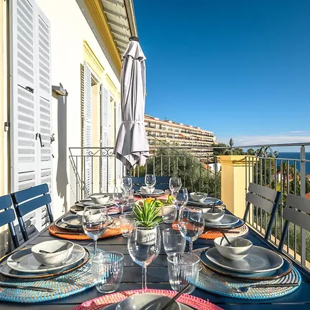 Magnifique D'epoque Vue Mer, A 12 Min A Pieds Villa Menton