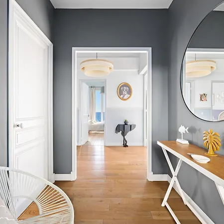 Villa Magnifique D'epoque Vue Mer, A 12 Min A Pieds Menton