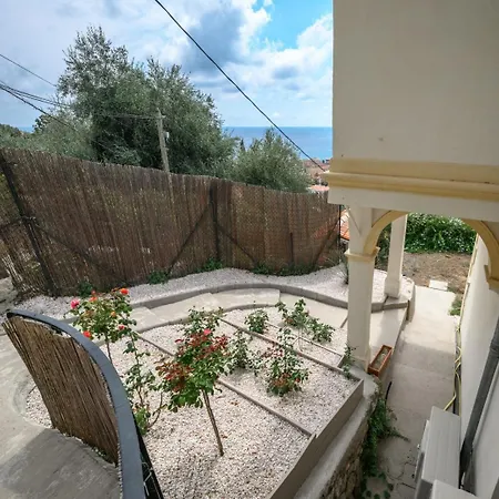 Villa Magnifique D'epoque Vue Mer, A 12 Min A Pieds Menton